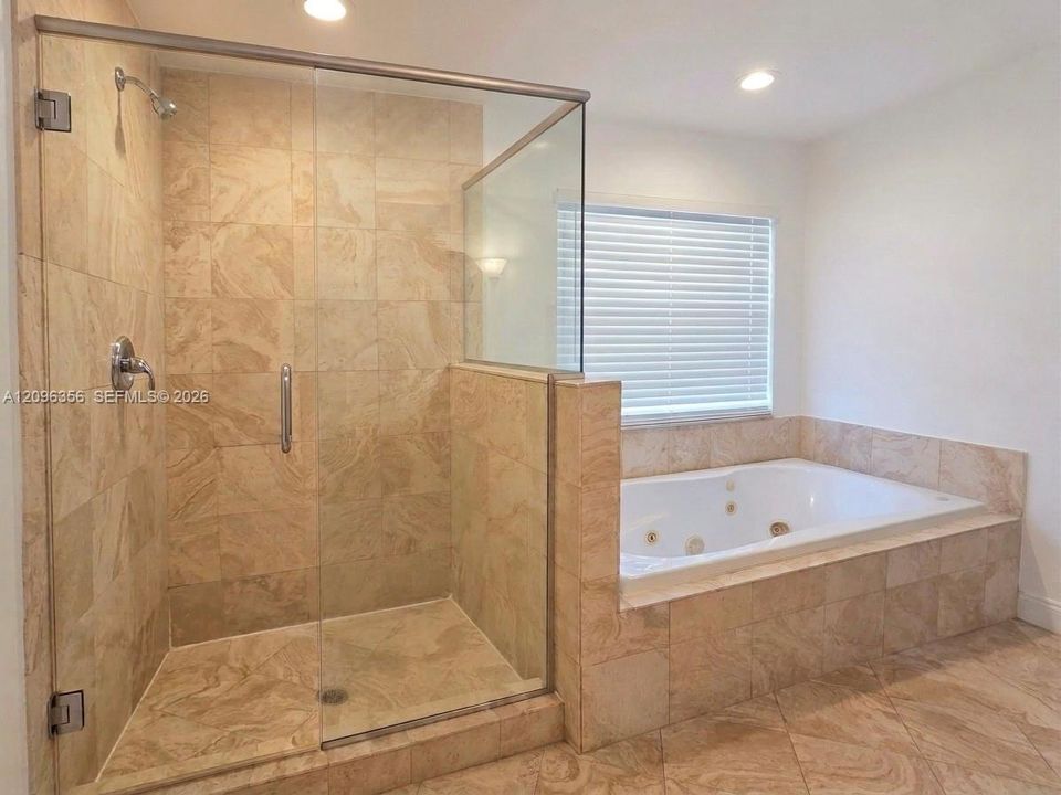 For Rent: $3,750 (4 beds, 2 baths, 2098 Square Feet)