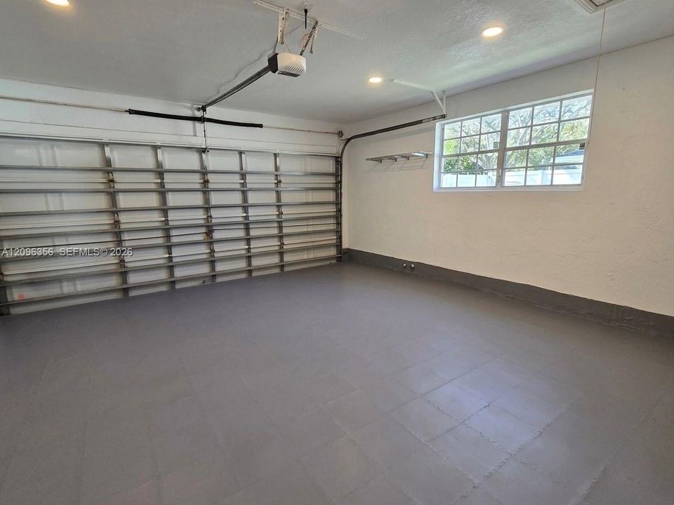 For Rent: $3,750 (4 beds, 2 baths, 2098 Square Feet)