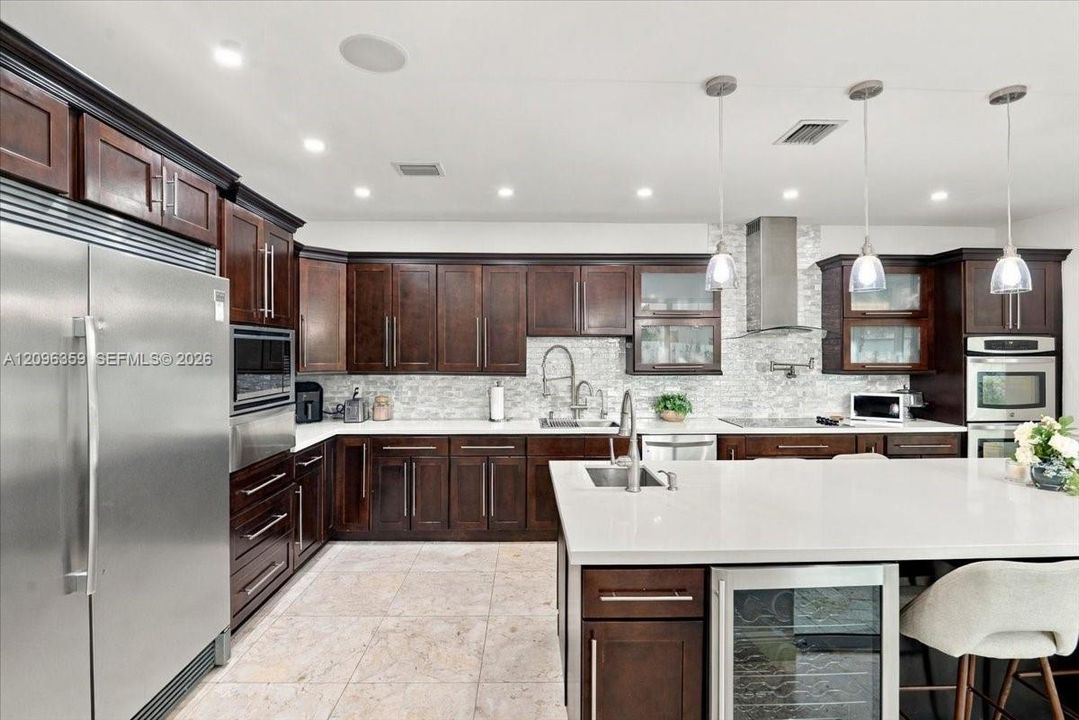 For Sale: $738,000 (4 beds, 2 baths, 2364 Square Feet)