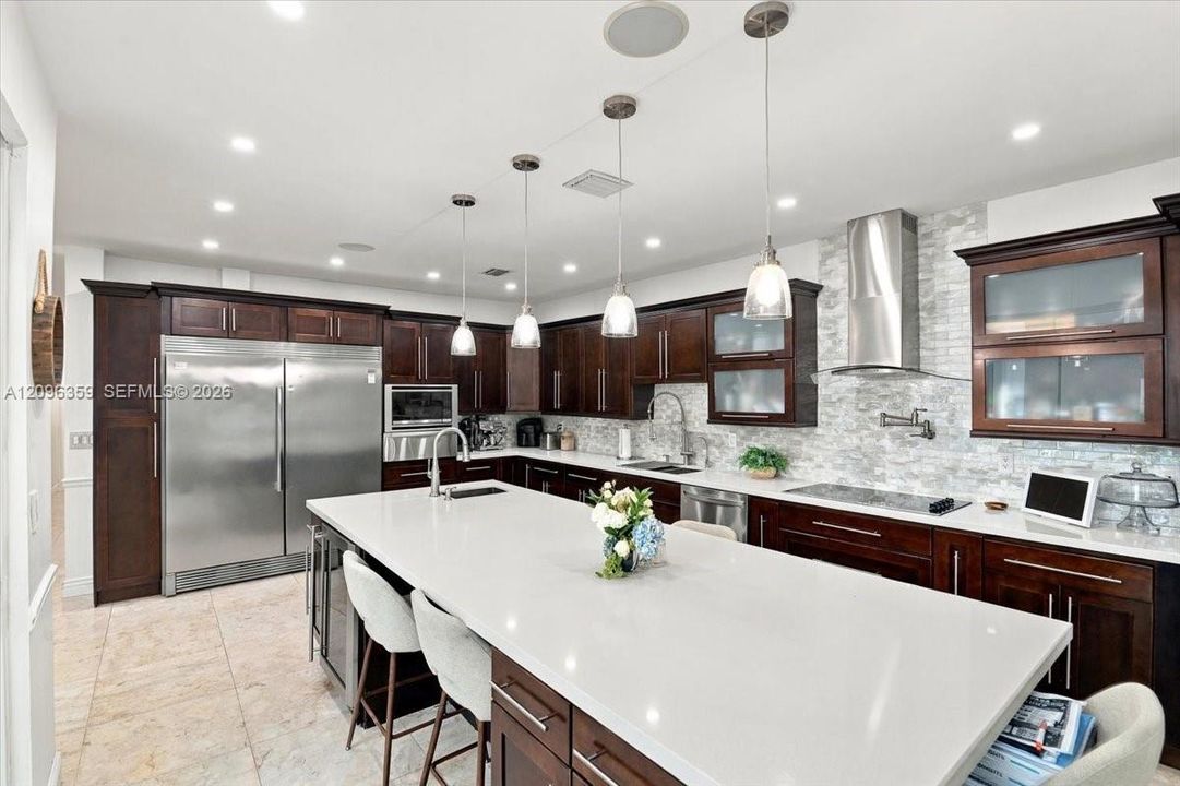 For Sale: $738,000 (4 beds, 2 baths, 2364 Square Feet)