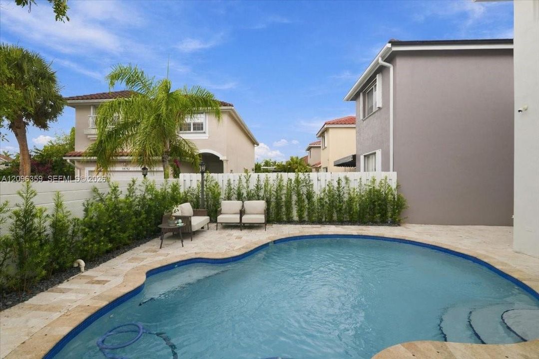 For Sale: $738,000 (4 beds, 2 baths, 2364 Square Feet)