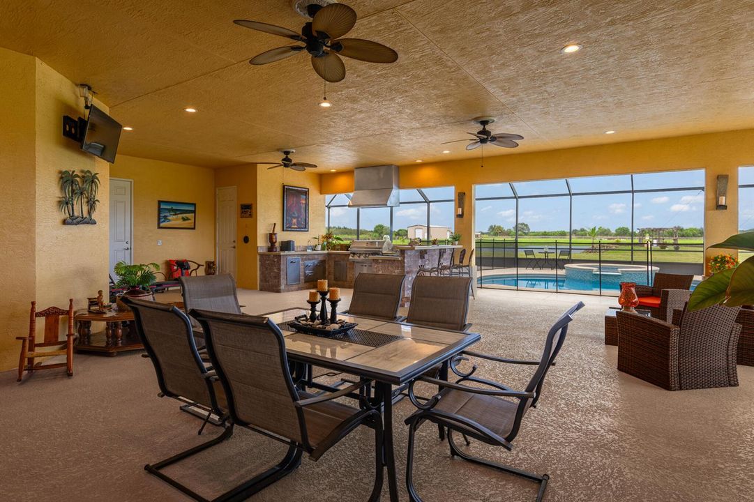 Mutiple Seating Areas for Relaxation