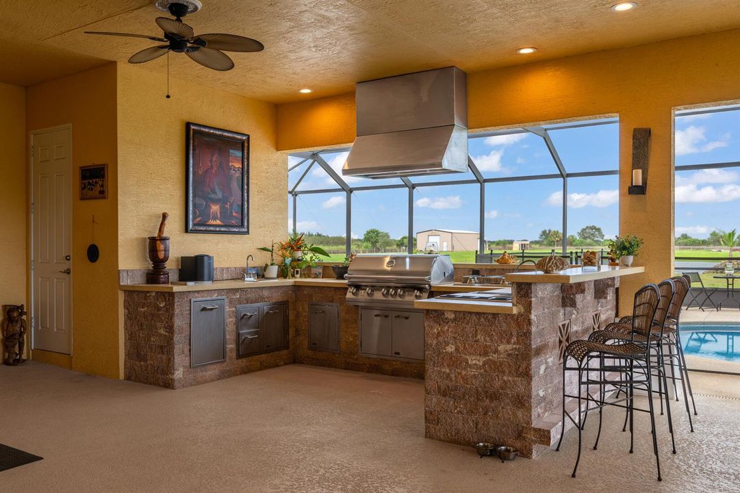 Full Outdoor Gas Range Kitchen
