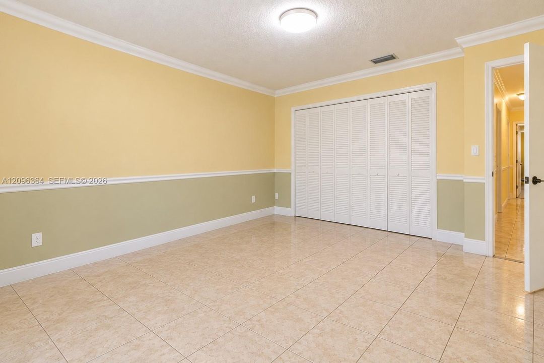 For Sale: $879,000 (4 beds, 2 baths, 2293 Square Feet)