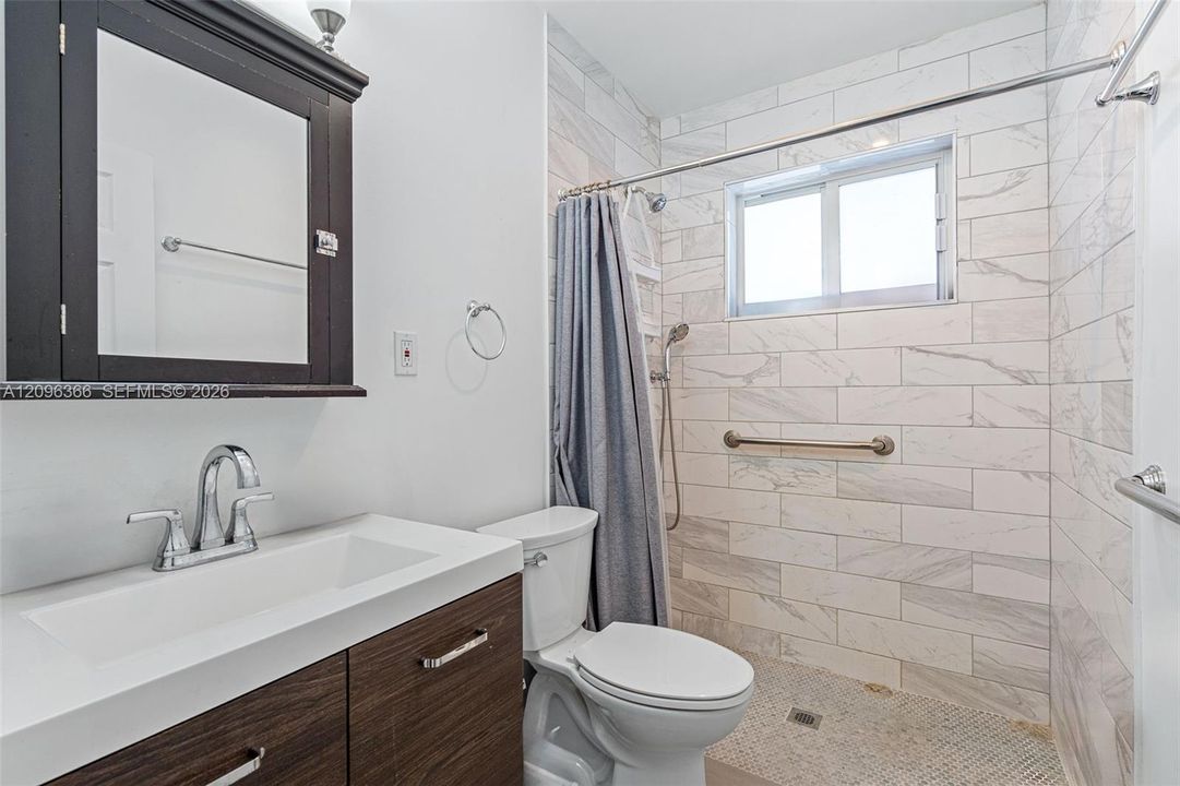 En Venta: $479,900 (3 camas, 1 baños, 1248 Pies cuadrados)