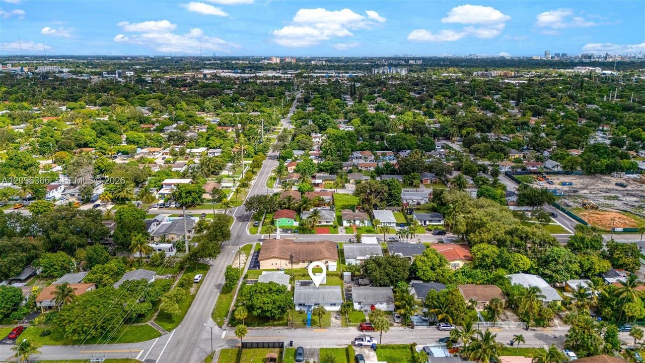 En Venta: $479,900 (3 camas, 1 baños, 1248 Pies cuadrados)