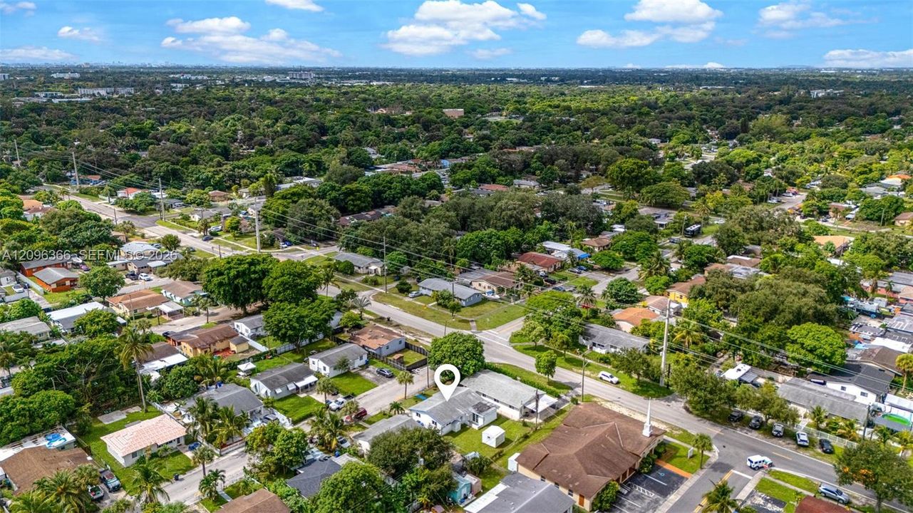 En Venta: $479,900 (3 camas, 1 baños, 1248 Pies cuadrados)