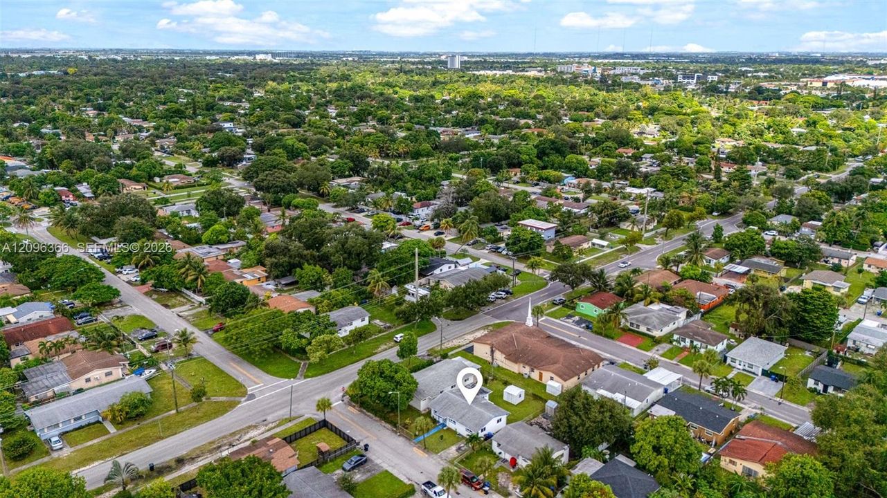 En Venta: $479,900 (3 camas, 1 baños, 1248 Pies cuadrados)