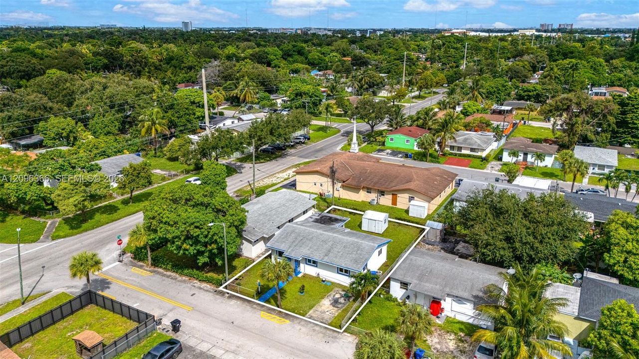 En Venta: $479,900 (3 camas, 1 baños, 1248 Pies cuadrados)