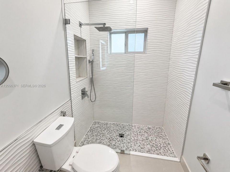 En Renta: $4,100 (4 camas, 2 baños, 1483 Pies cuadrados)