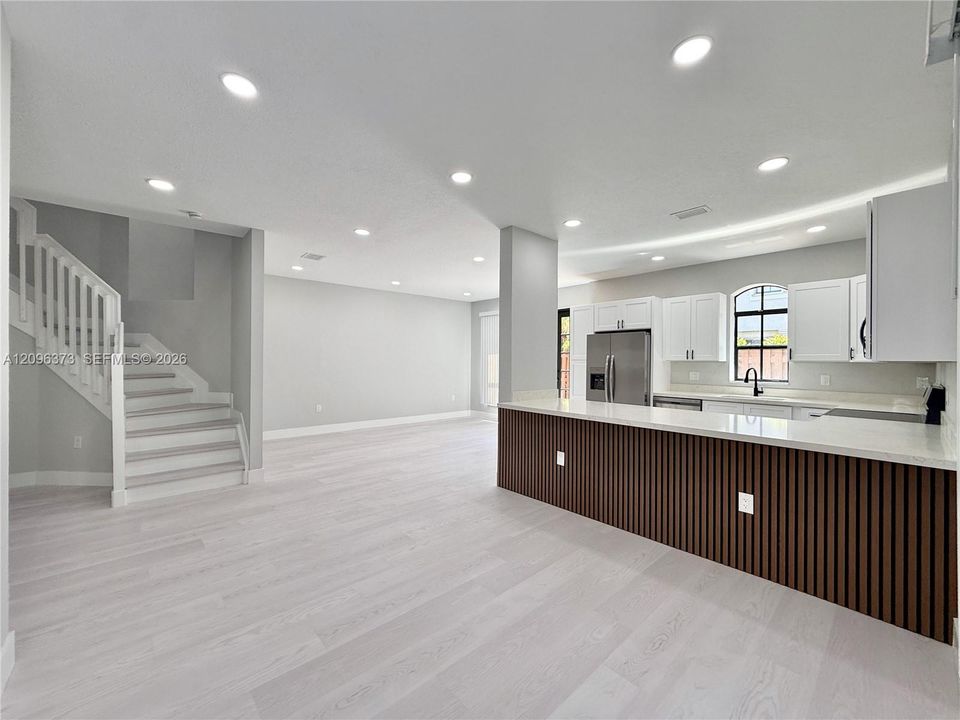 For Sale: $795,000 (5 beds, 3 baths, 2180 Square Feet)