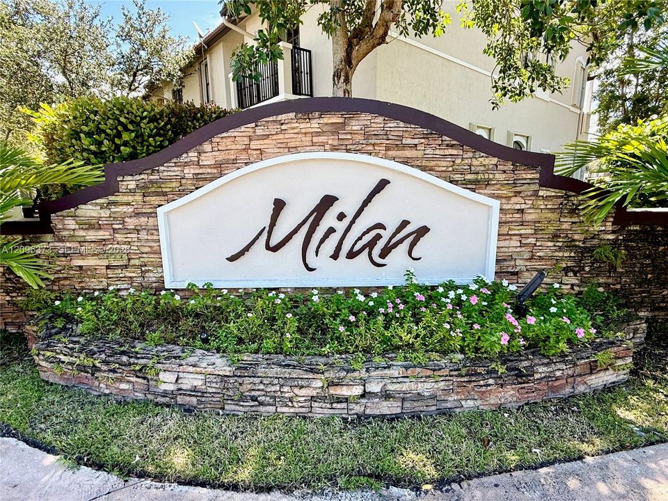 For Sale: $795,000 (5 beds, 3 baths, 2180 Square Feet)