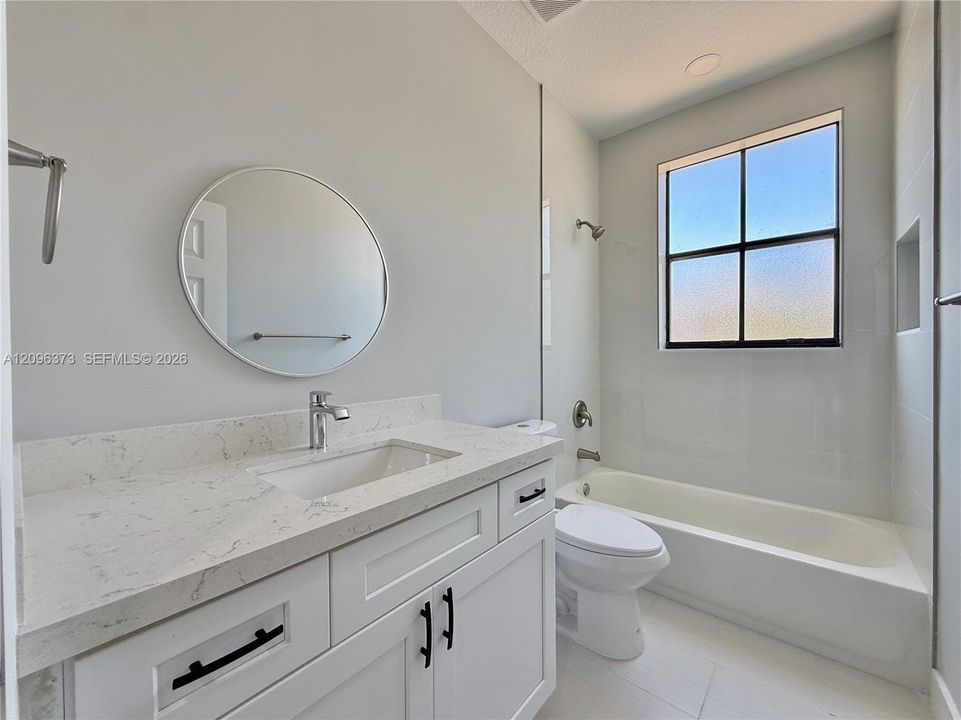 For Sale: $795,000 (5 beds, 3 baths, 2180 Square Feet)