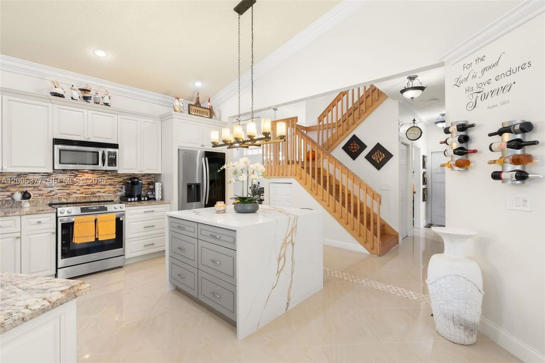 En Venta: $925,000 (4 camas, 3 baños, 2736 Pies cuadrados)