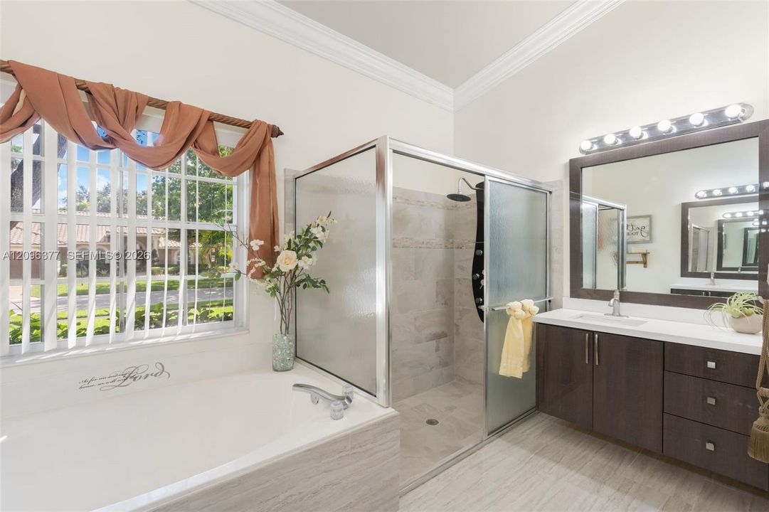 En Venta: $925,000 (4 camas, 3 baños, 2736 Pies cuadrados)