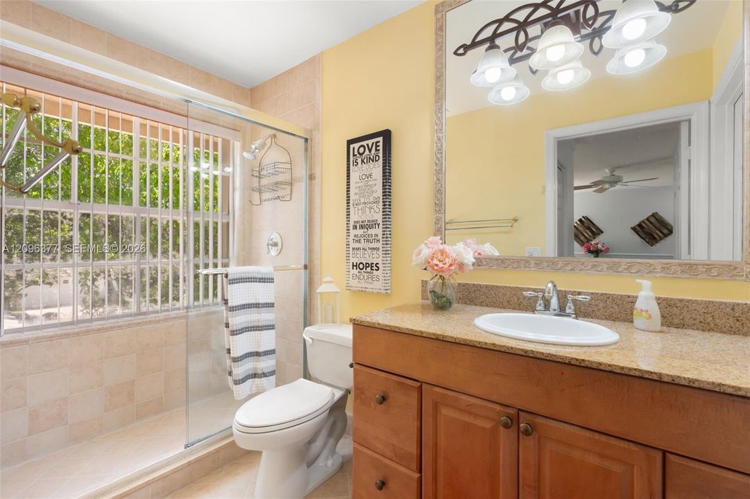 En Venta: $925,000 (4 camas, 3 baños, 2736 Pies cuadrados)