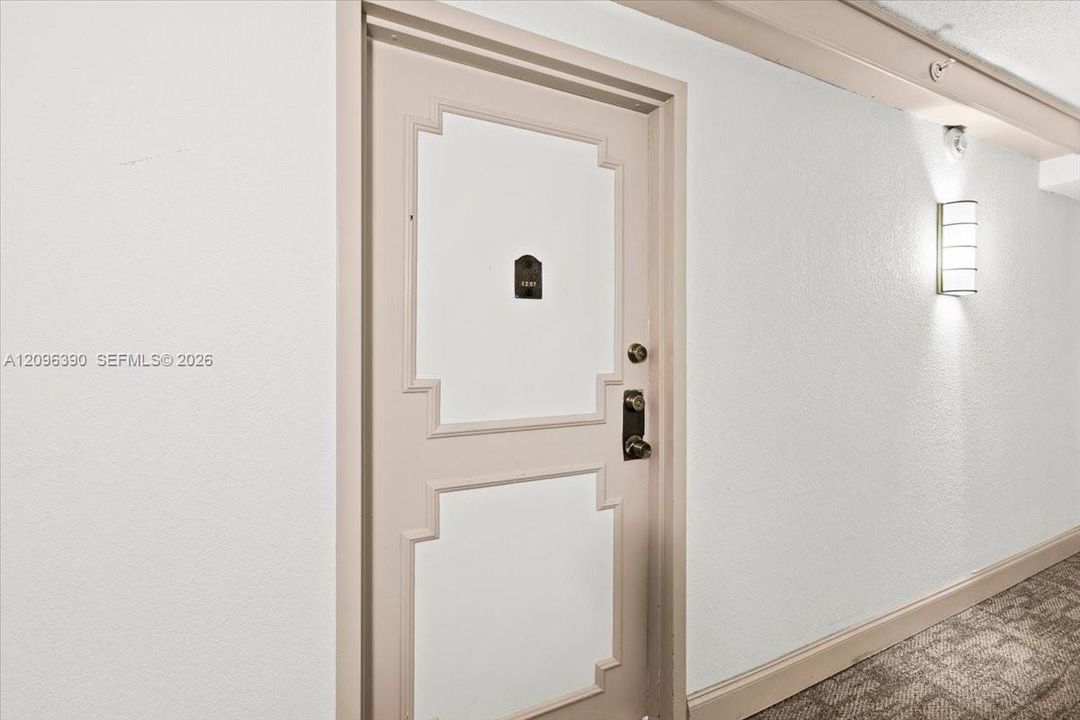 For Rent: $2,250 (2 beds, 2 baths, 1058 Square Feet)