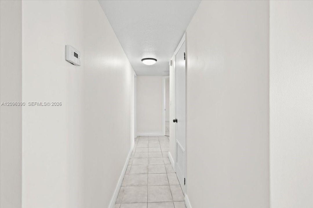 For Rent: $2,250 (2 beds, 2 baths, 1058 Square Feet)