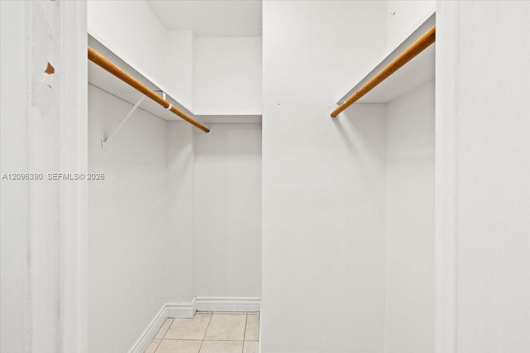 For Rent: $2,250 (2 beds, 2 baths, 1058 Square Feet)
