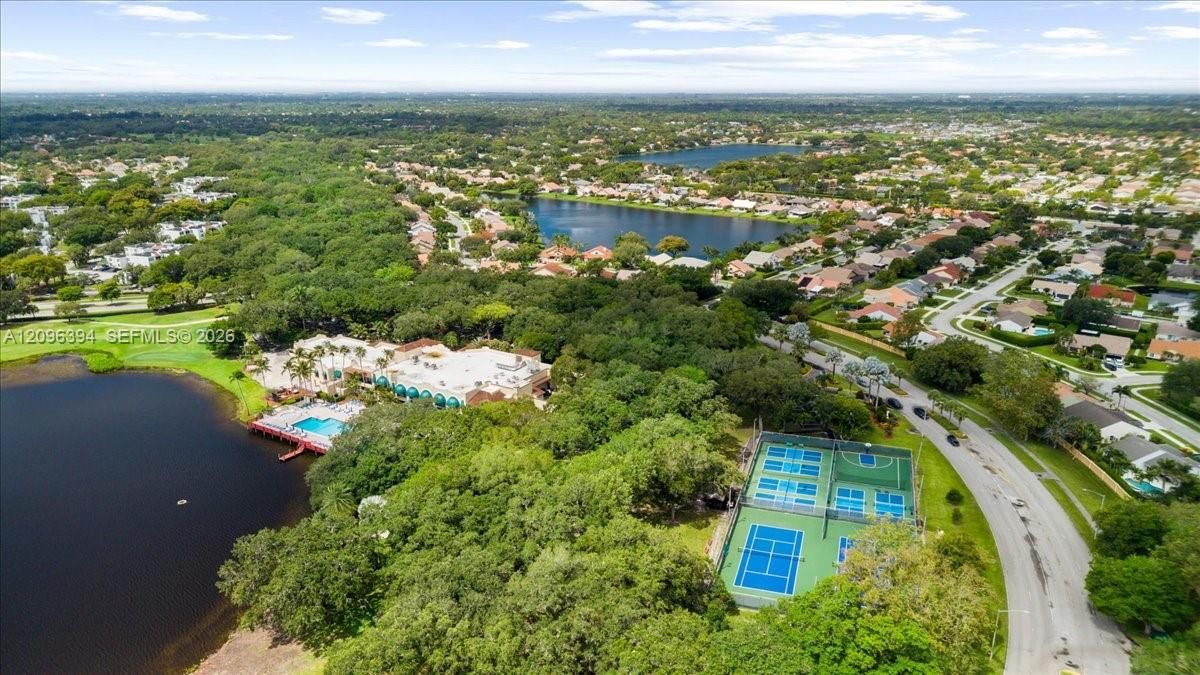 En Venta: $280,000 (3 camas, 2 baños, 1124 Pies cuadrados)