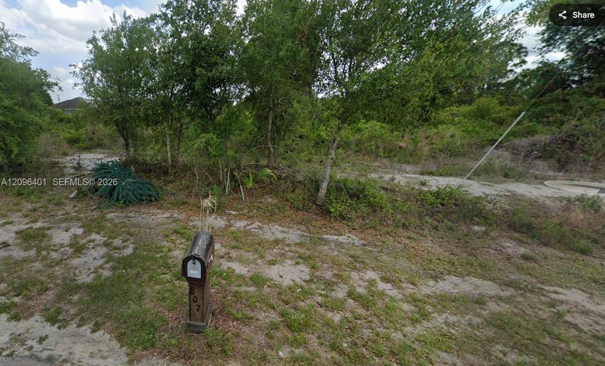For Sale: $27,000 (0.25 acres)