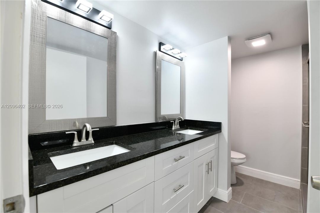 For Rent: $2,400 (2 beds, 2 baths, 1014 Square Feet)