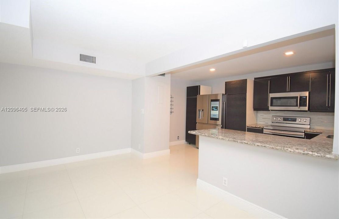 For Sale: $480,000 (3 beds, 2 baths, 1404 Square Feet)