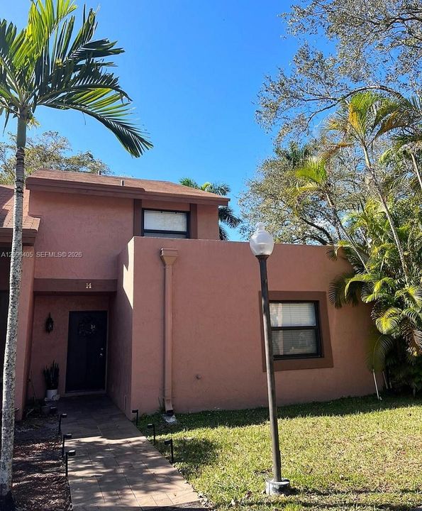 For Sale: $480,000 (3 beds, 2 baths, 1404 Square Feet)