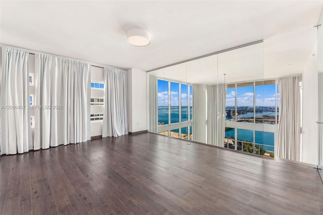 En Venta: $1,815,000 (2 camas, 2 baños, 1730 Pies cuadrados)