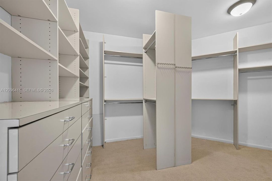 For Rent: $8,500 (3 beds, 3 baths, 2605 Square Feet)