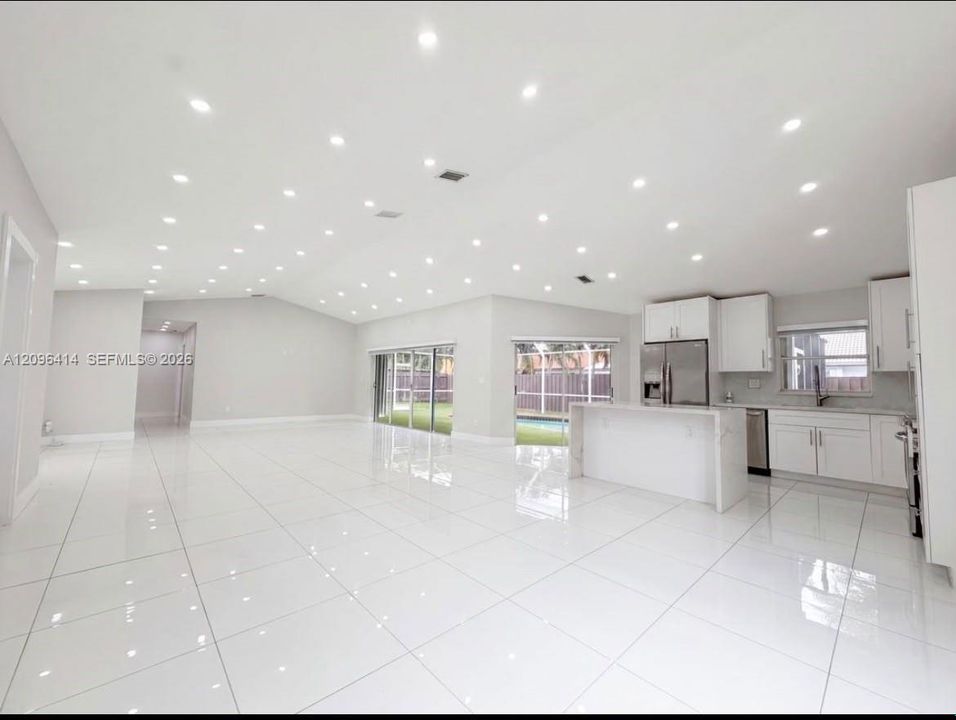 For Rent: $2,150 (4 beds, 2 baths, 0 Square Feet)