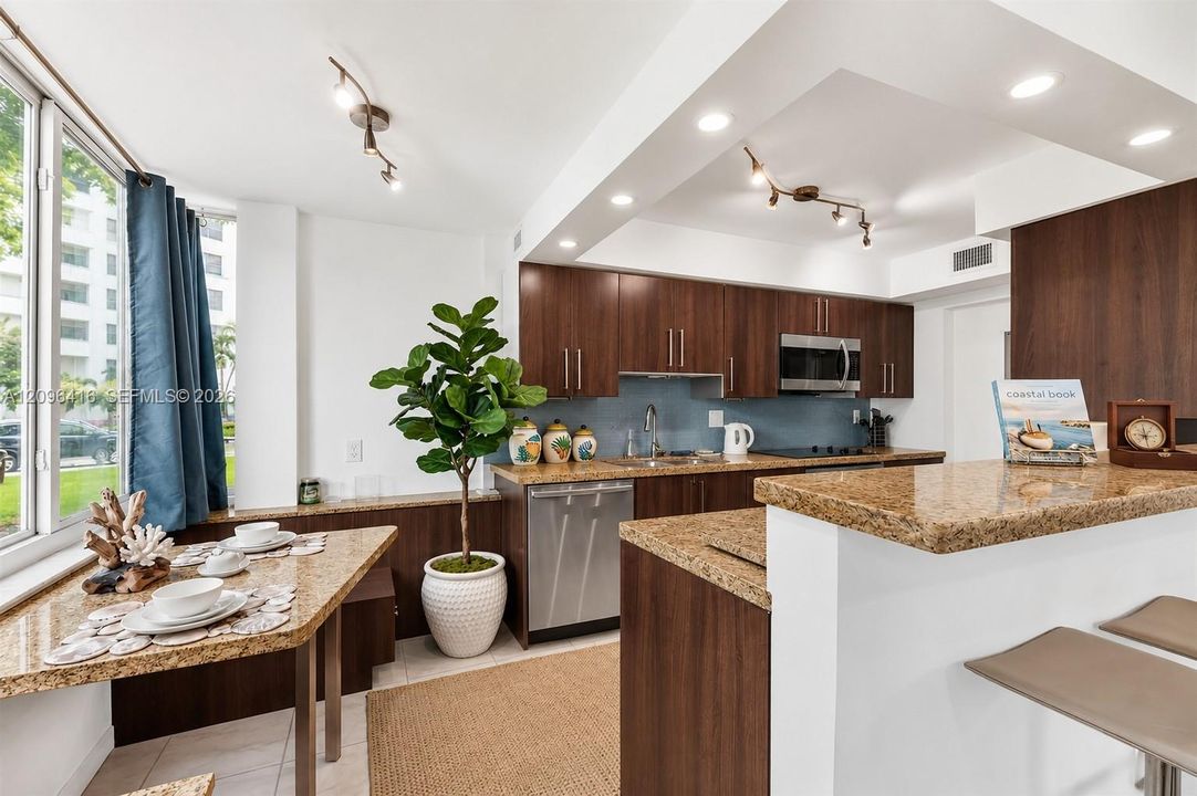 For Sale: $319,900 (2 beds, 2 baths, 0 Square Feet)