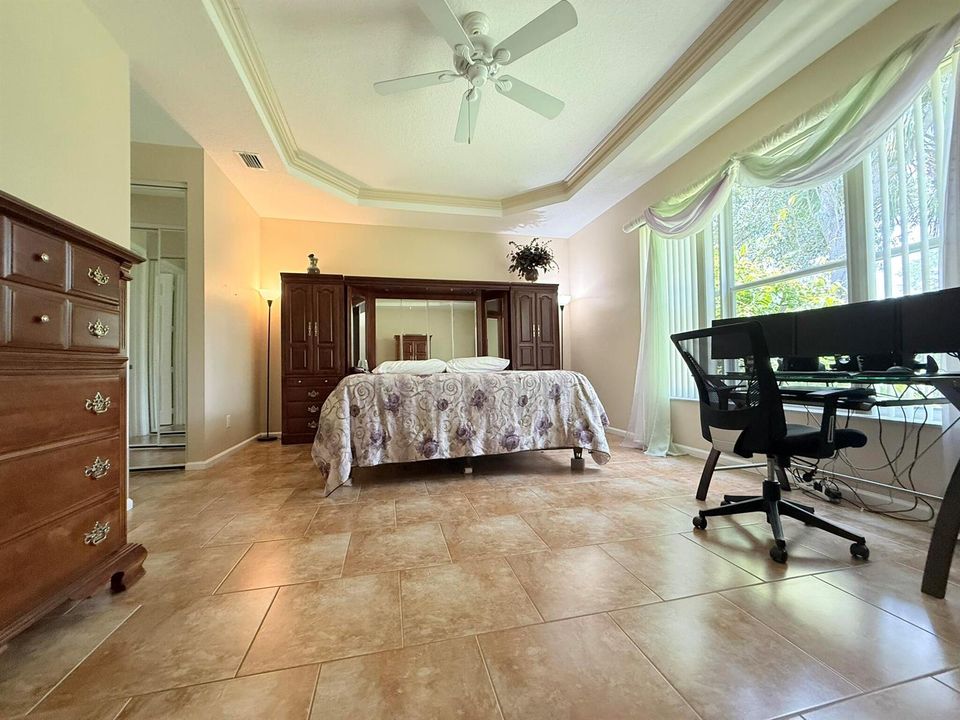 Master Suite 2
