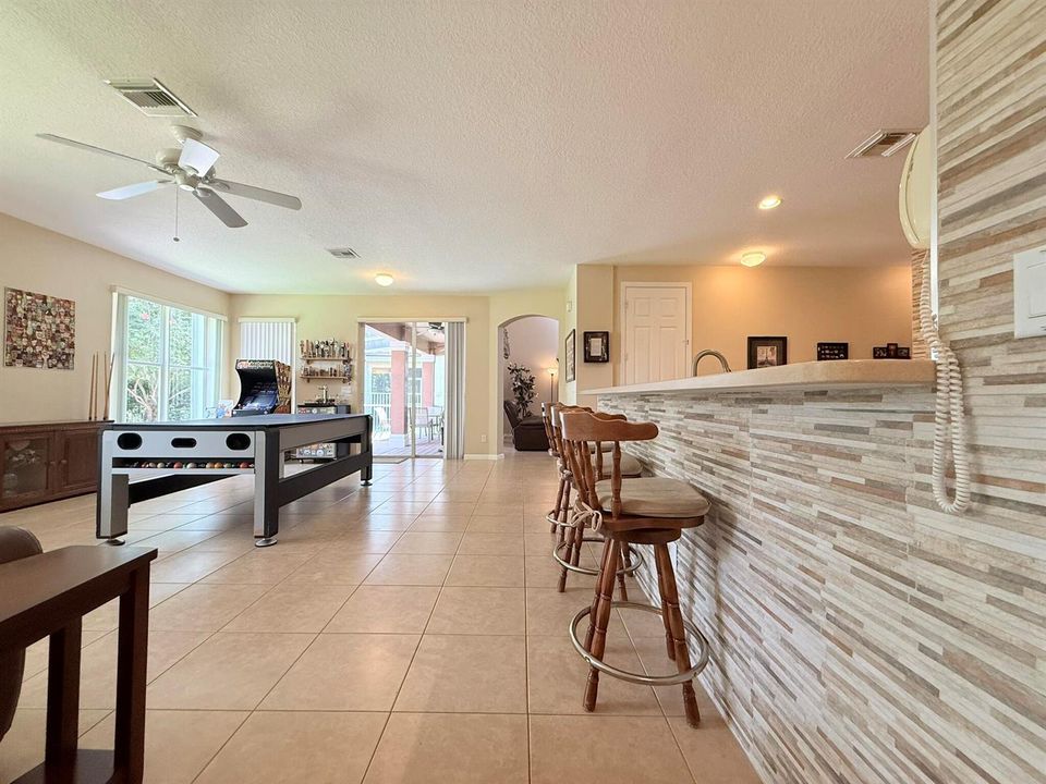 Family Room 4