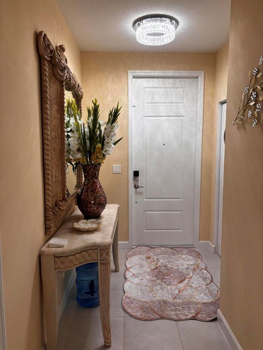 Foyer/Entry