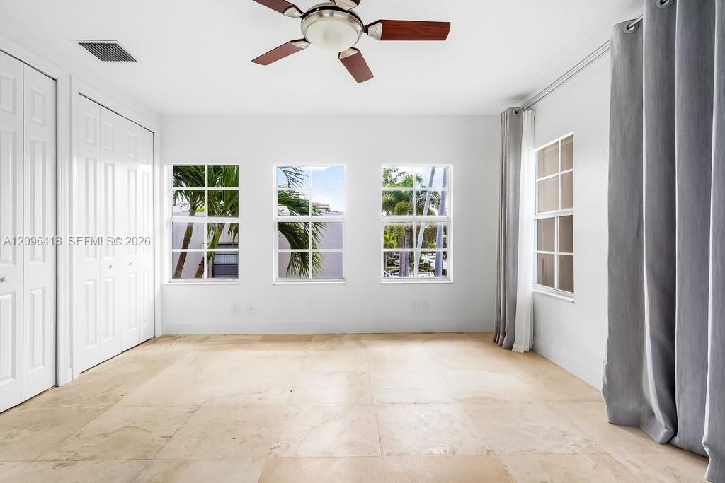 For Sale: $1,800,000 (3 beds, 3 baths, 2856 Square Feet)