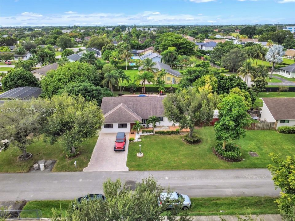 For Sale: $875,000 (4 beds, 2 baths, 2410 Square Feet)