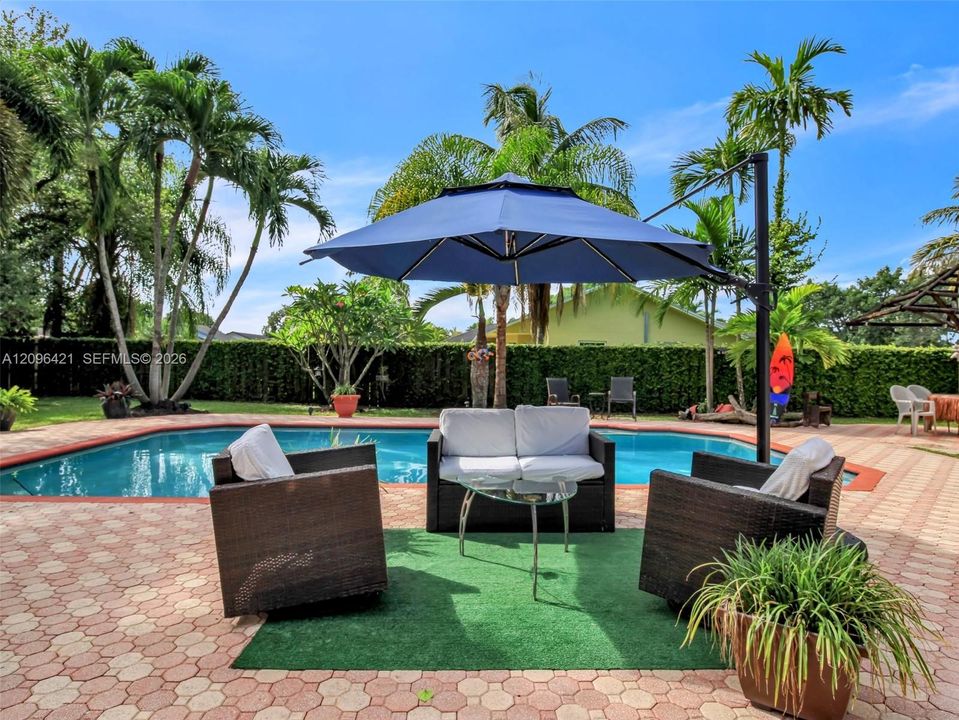 For Sale: $875,000 (4 beds, 2 baths, 2410 Square Feet)