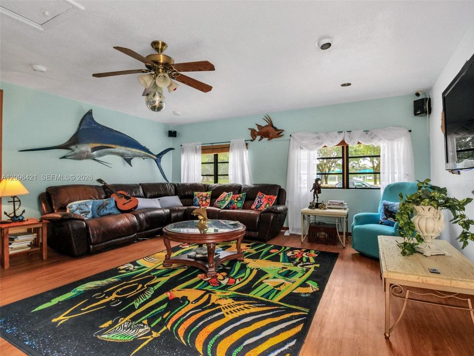 For Sale: $875,000 (4 beds, 2 baths, 2410 Square Feet)