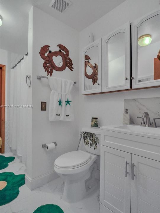 For Sale: $875,000 (4 beds, 2 baths, 2410 Square Feet)