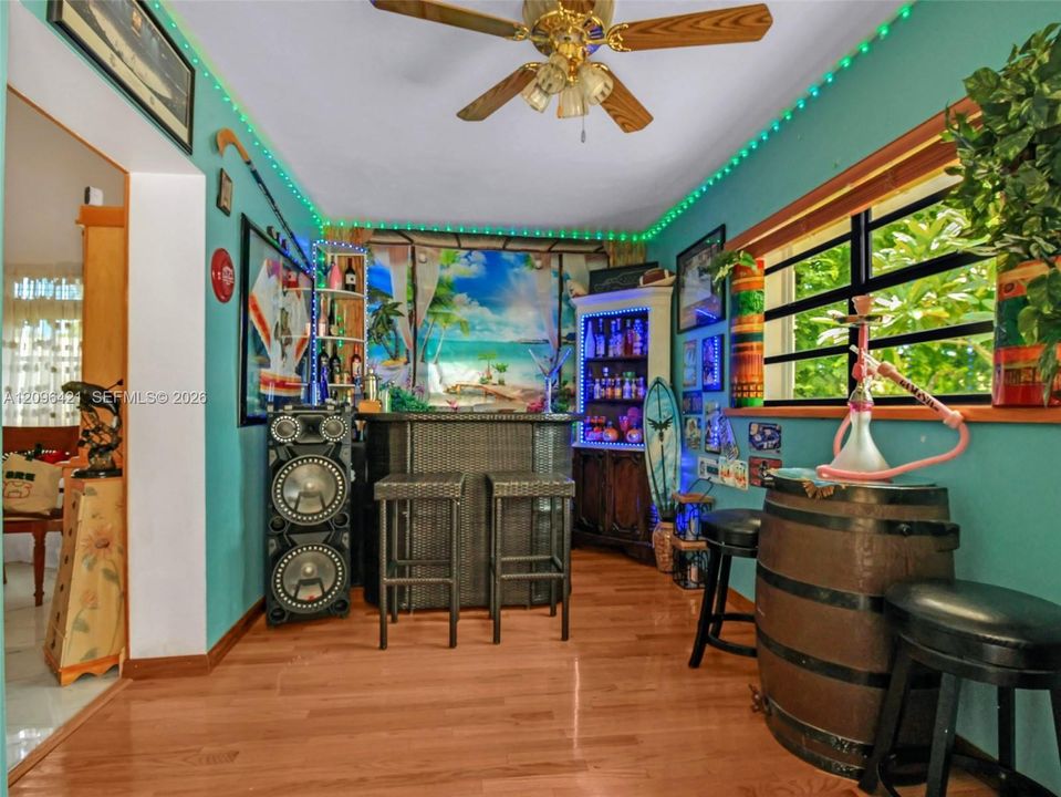 For Sale: $875,000 (4 beds, 2 baths, 2410 Square Feet)