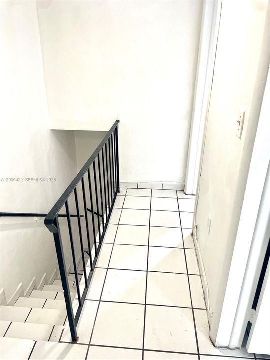 For Rent: $1,950 (2 beds, 1 baths, 4789 Square Feet)