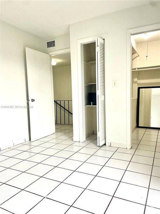 For Rent: $1,950 (2 beds, 1 baths, 4789 Square Feet)