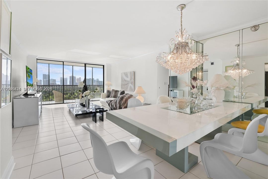For Sale: $379,000 (2 beds, 2 baths, 1313 Square Feet)