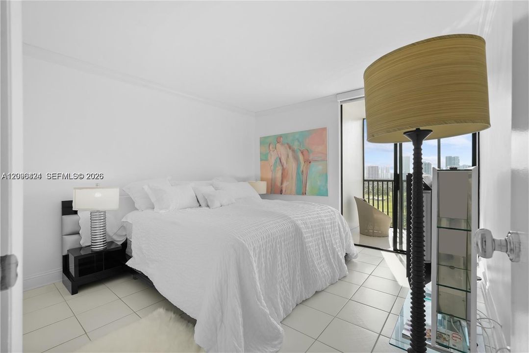 2nd Bedroom