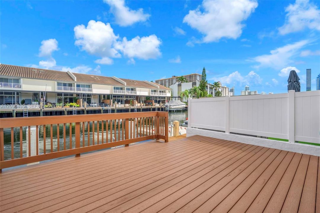 For Rent: $4,500 (2 beds, 2 baths, 1570 Square Feet)