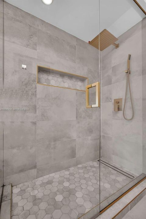 For Rent: $4,500 (2 beds, 2 baths, 1570 Square Feet)
