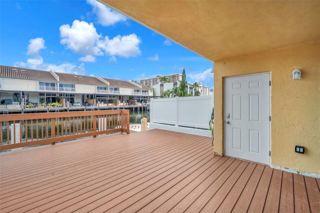 For Rent: $4,500 (2 beds, 2 baths, 1570 Square Feet)