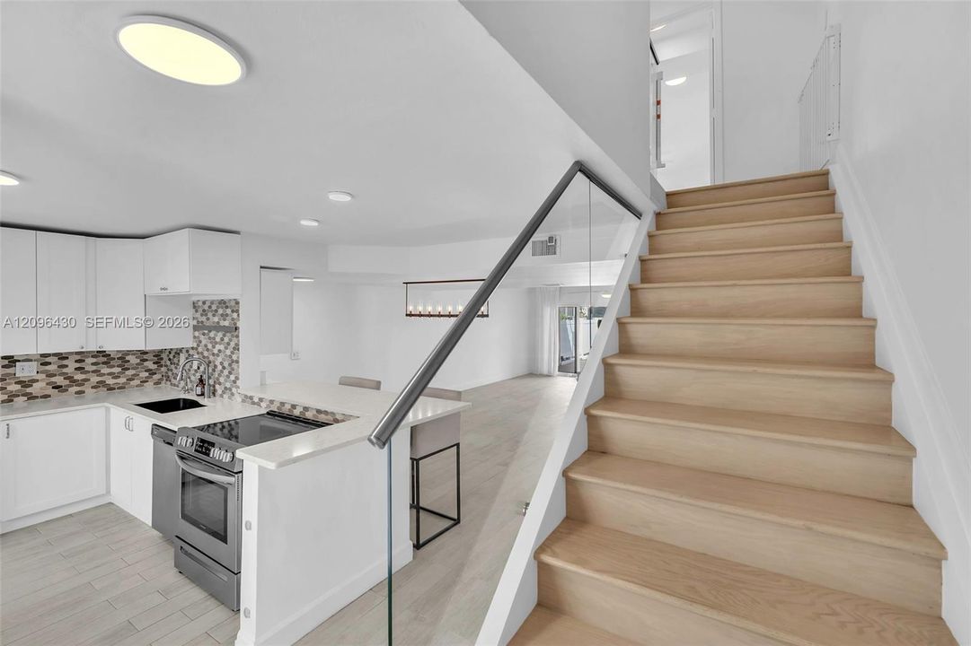 For Rent: $4,500 (2 beds, 2 baths, 1570 Square Feet)