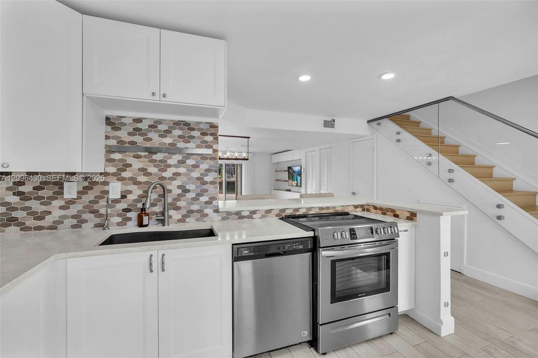 For Rent: $4,500 (2 beds, 2 baths, 1570 Square Feet)
